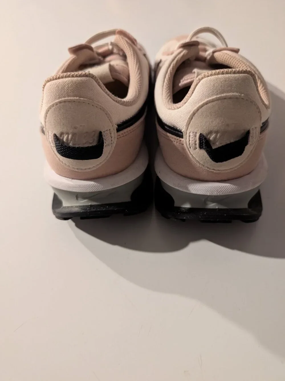 Nike color light